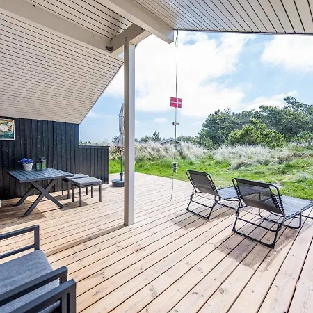 Holiday Henne Xiv Feriehus
