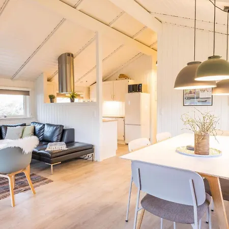 Feriehus Holiday Henne Xiv *